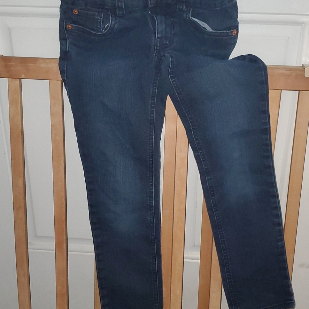 Little girls size 8 Est.89 jeans - Picture 3 of 3